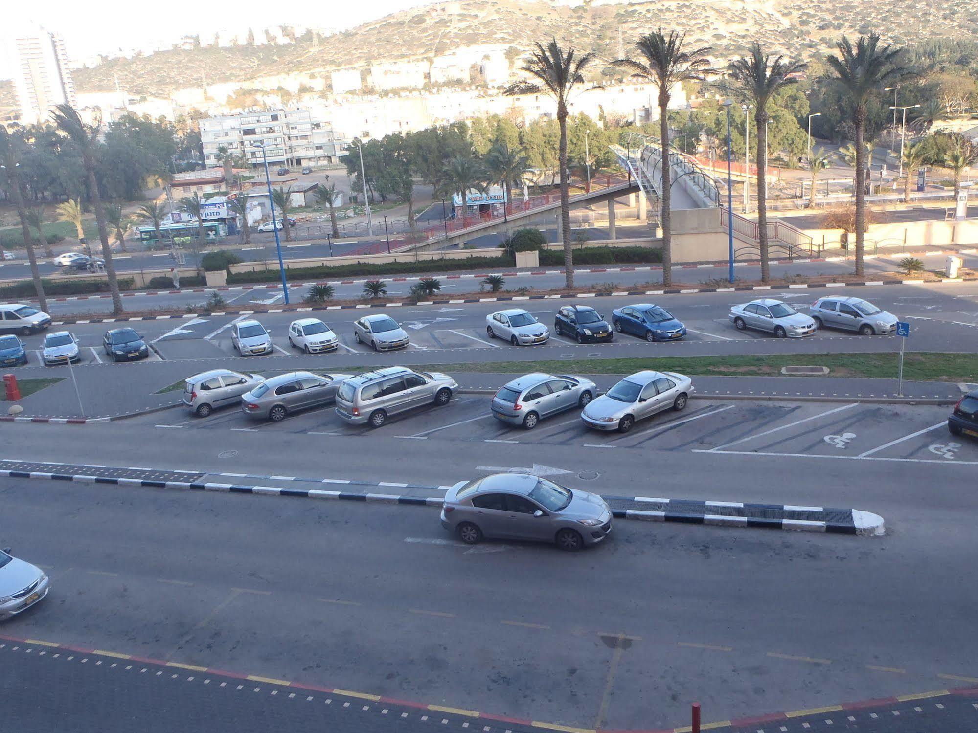 Marom Apartments Hof Hacarmel ハイファ エクステリア 写真