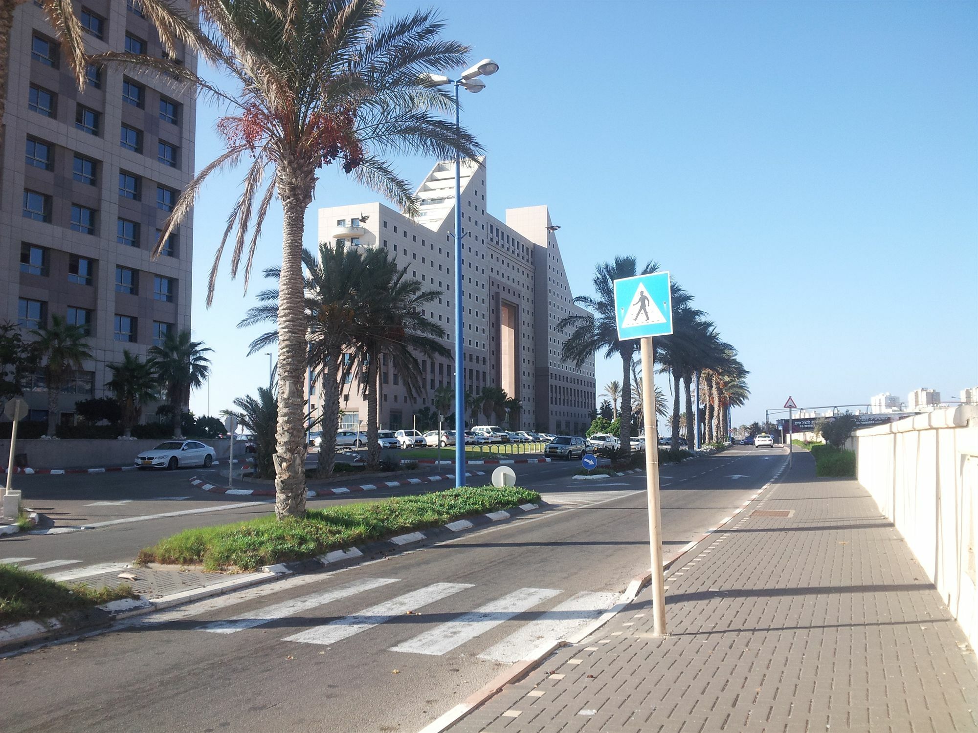Marom Apartments Hof Hacarmel ハイファ エクステリア 写真